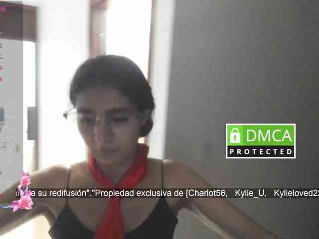 kylieloved22 webcam