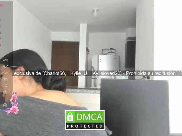 kylieloved22 webcam