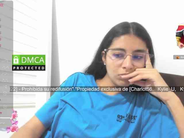 kylieloved22 webcam