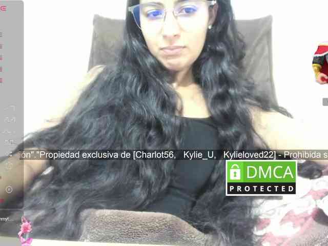 kylieloved22 webcam