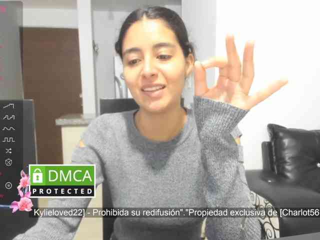 kylieloved22 webcam