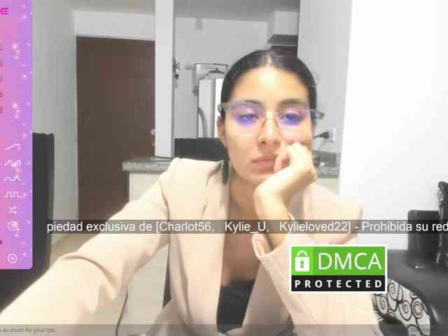 kylieloved22 webcam