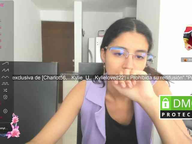 kylieloved22 webcam