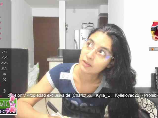 kylieloved22 webcam