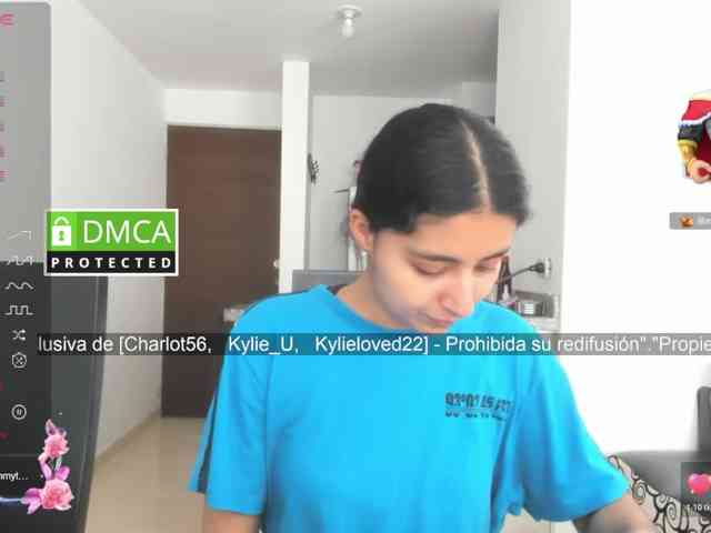 kylieloved22 webcam