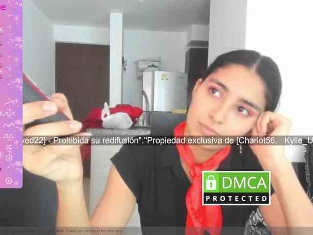 kylieloved22 webcam