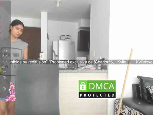 kylieloved22 webcam