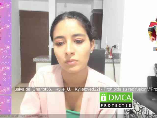 kylieloved22 webcam