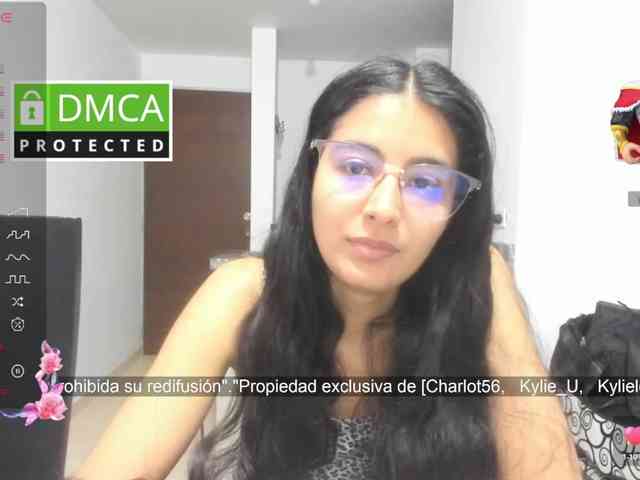 kylieloved22 webcam