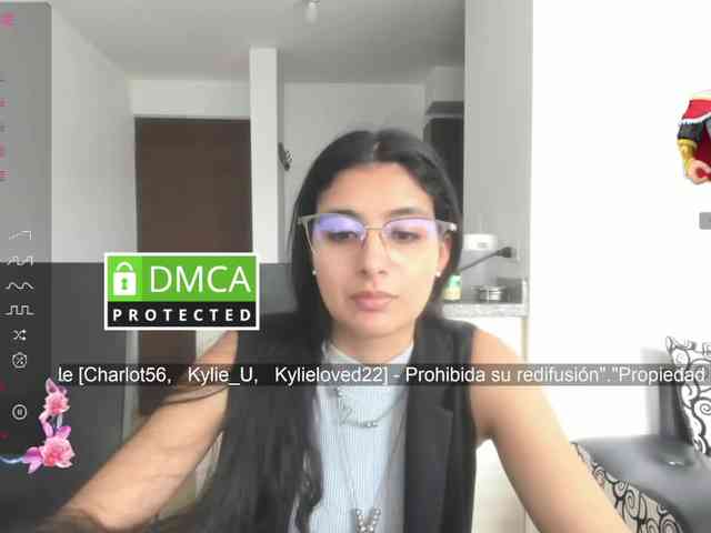 kylieloved22 webcam