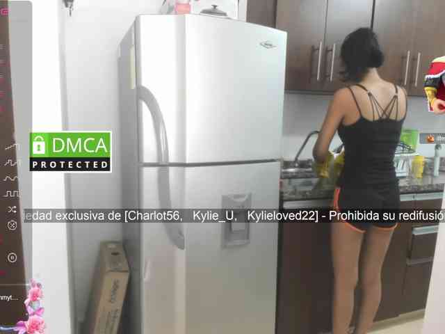 kylieloved22 webcam