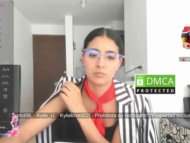 kylieloved22 webcam
