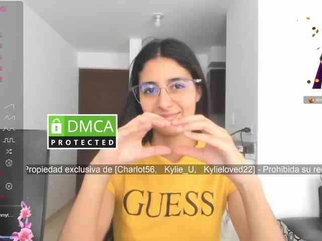 kylieloved22 webcam