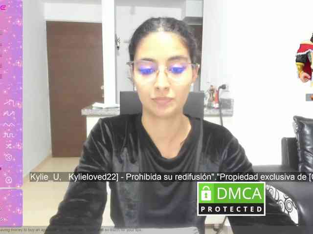 kylieloved22 webcam