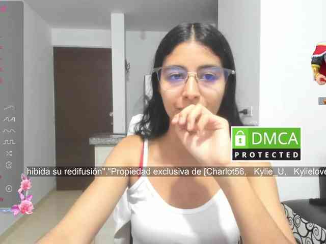 kylieloved22 webcam