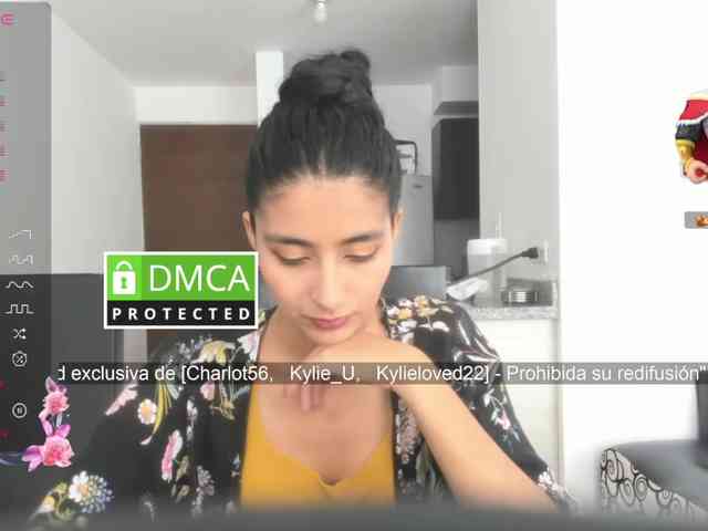 kylieloved22 webcam