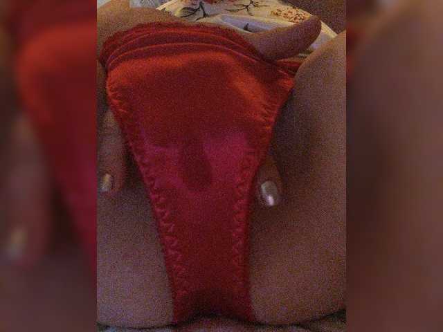Lizzy2002 live cam on BongaCams