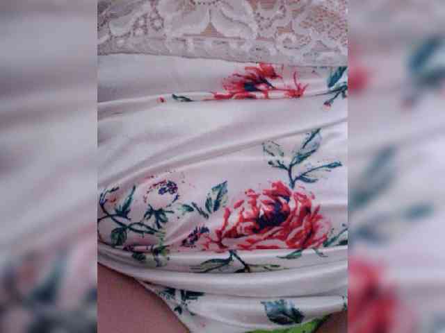 LIZISAHAROK webcam