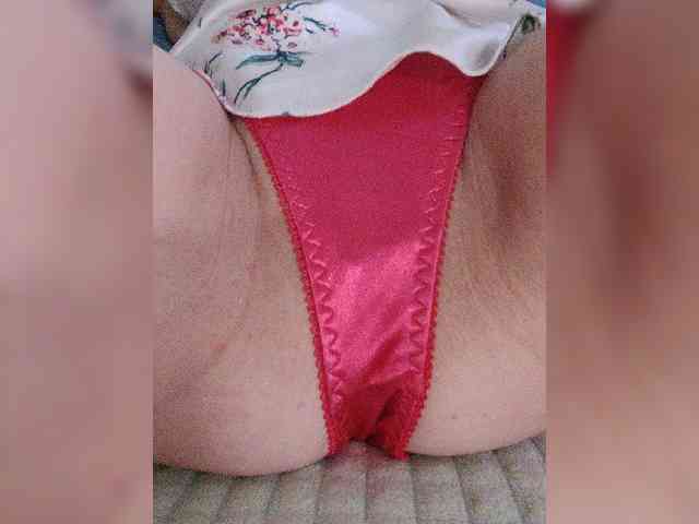 LIZISAHAROK webcam