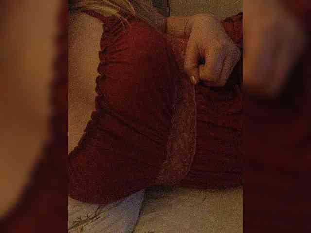 LIZISAHAROK webcam