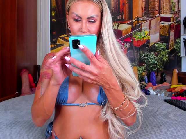 NikkaHotX live cam on BongaCams