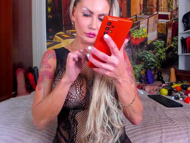 NikkaHotX live cam on BongaCams