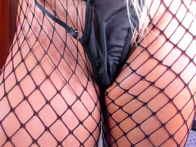 NikkaHotX live cam preview