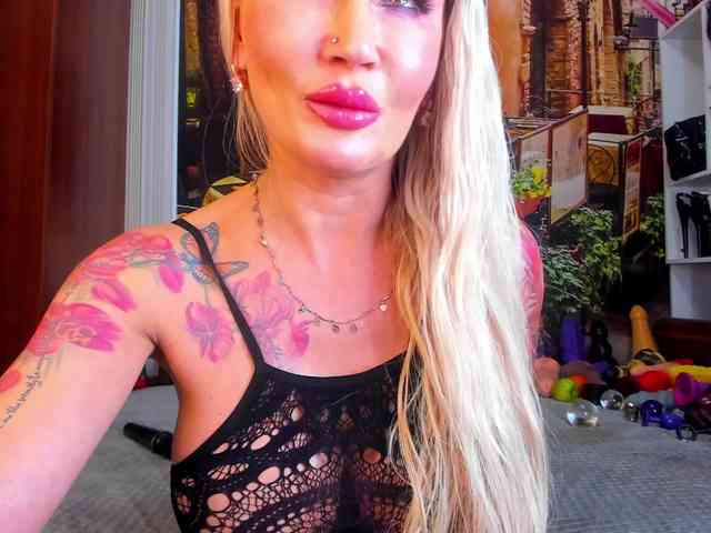 NikkaHotX webcam