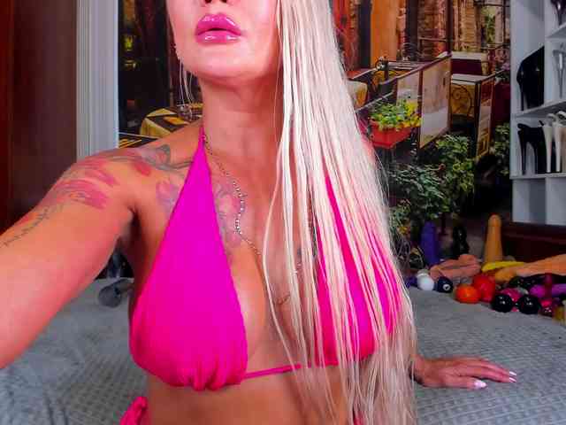 NikkaHotX webcam