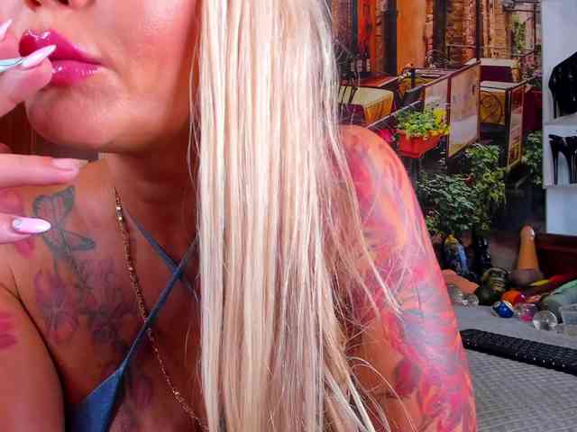 NikkaHotX webcam
