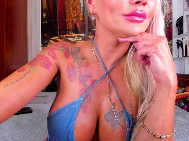 NikkaHotX webcam