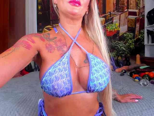 NikkaHotX webcam