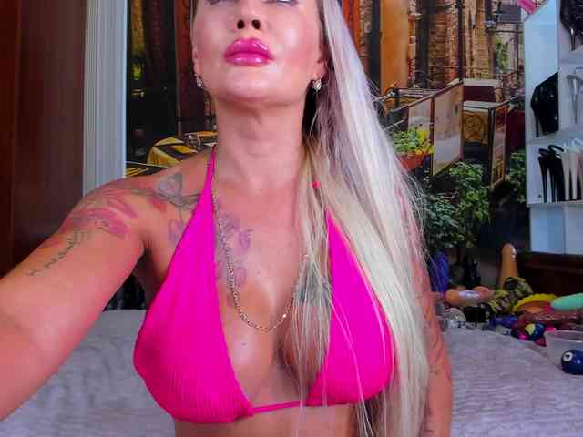 NikkaHotX webcam