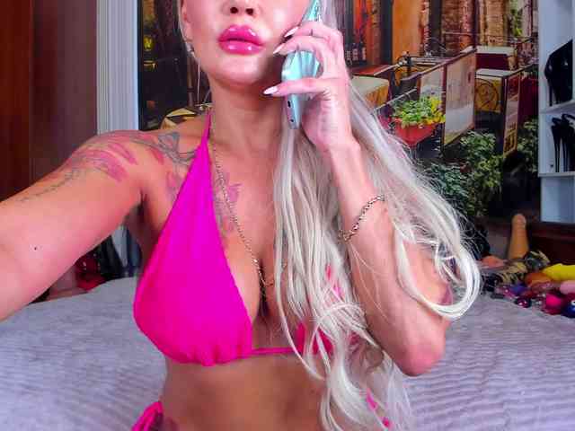 NikkaHotX Live Webcam on BongaCams