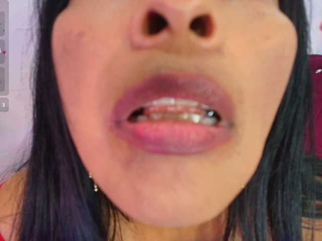 MilfSharoon live cam on BongaCams