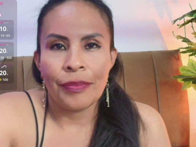 MilfSharoon live webcam show