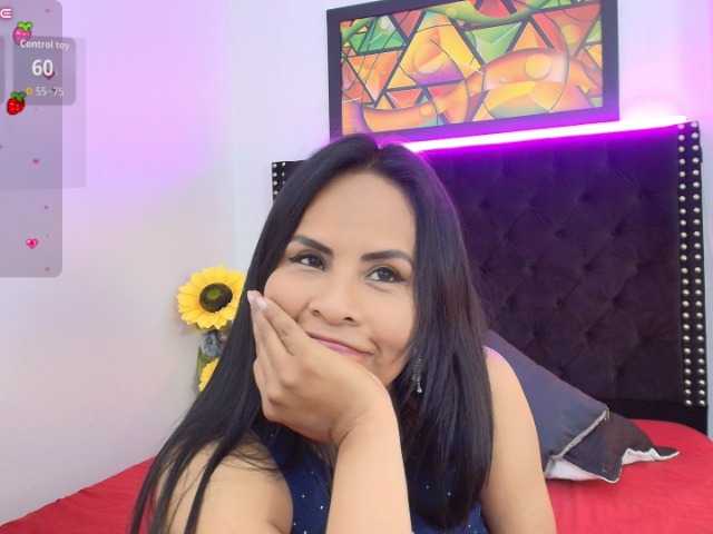 MilfSharoon live cam on BongaCams