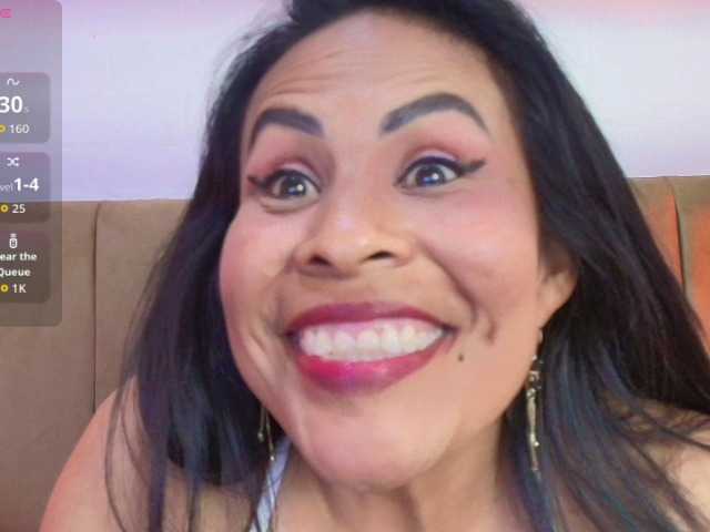 MilfSharoon live webcam show