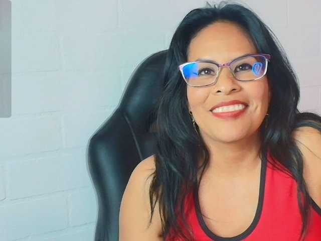 MilfSharoon live cam on BongaCams