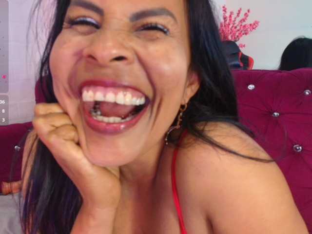 MilfSharoon live cam on BongaCams