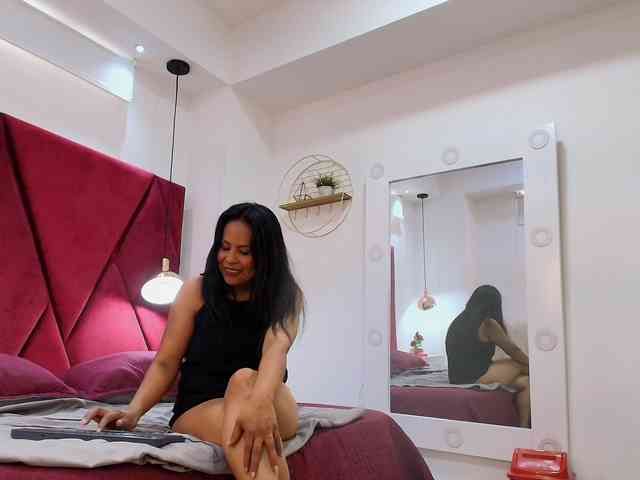 MilfSharoon webcam