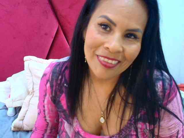 MilfSharoon webcam