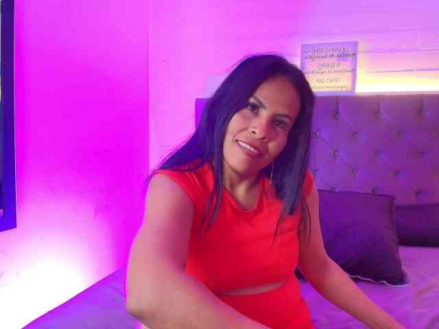 MilfSharoon webcam