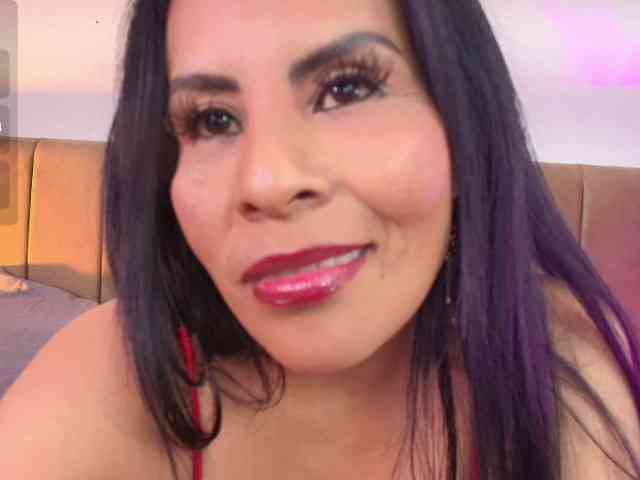 MilfSharoon webcam