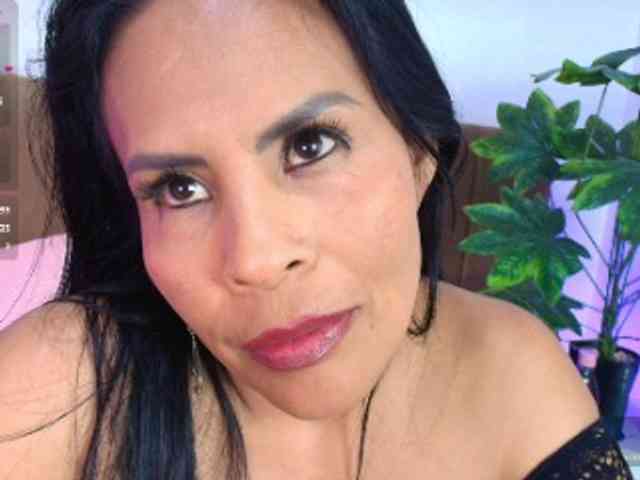 MilfSharoon webcam