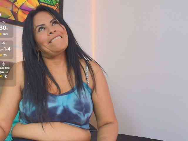 MilfSharoon webcam