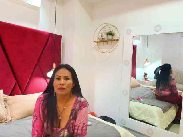 MilfSharoon webcam