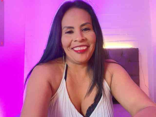 MilfSharoon webcam