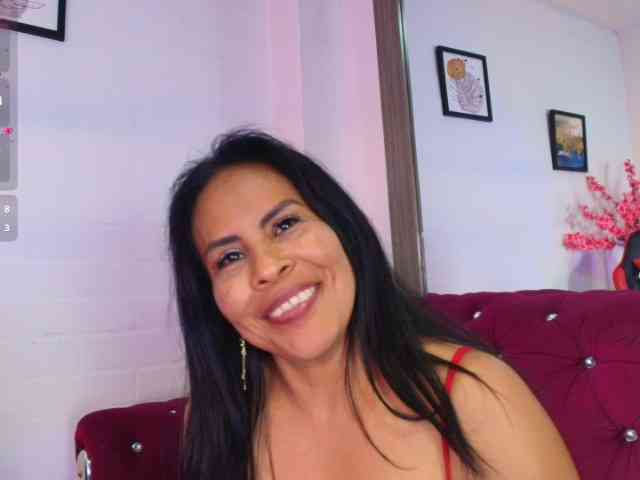 MilfSharoon webcam
