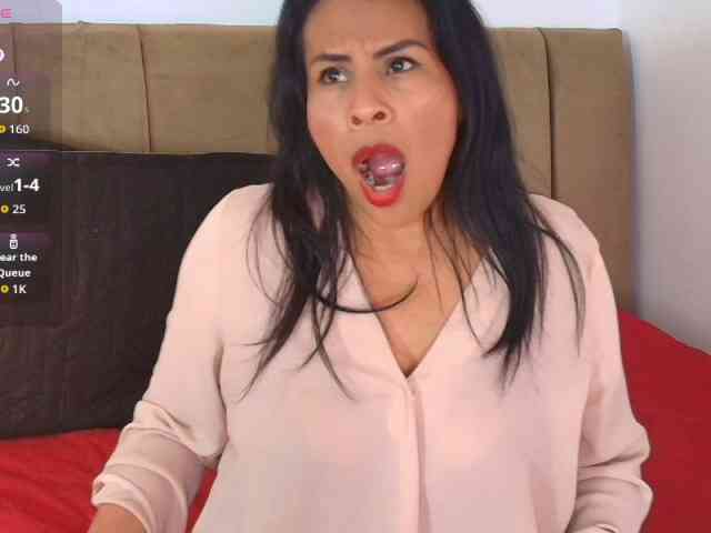 MilfSharoon webcam
